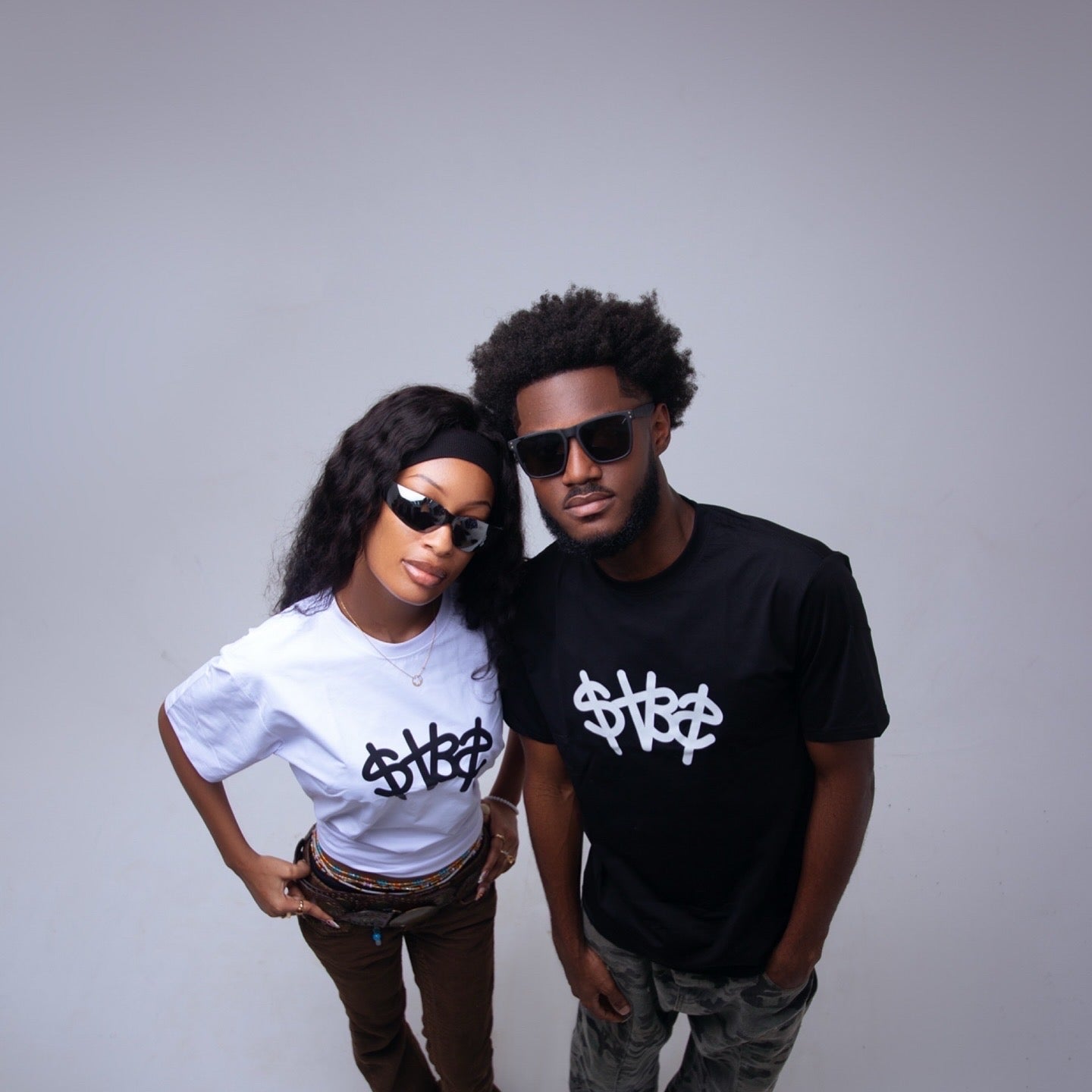 STBS CROSS TEE